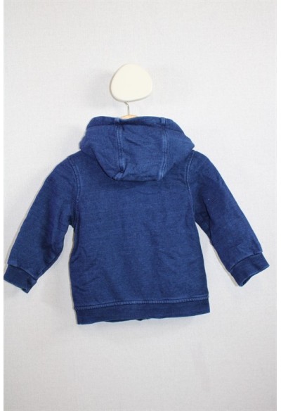 Gilet zippé a capuche