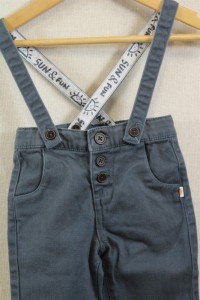 Pantalon à bretelle 2