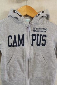 Gilet zippé à capuche 2